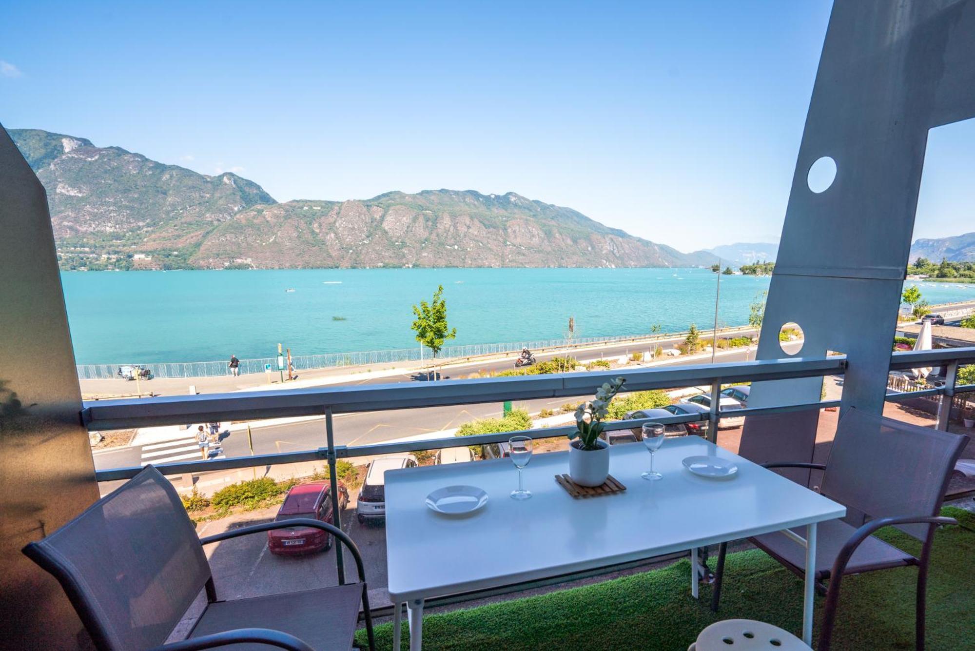 Cabana & Fenetre Sur Lac - Terrasse & Parking Tresserve Exteriér fotografie